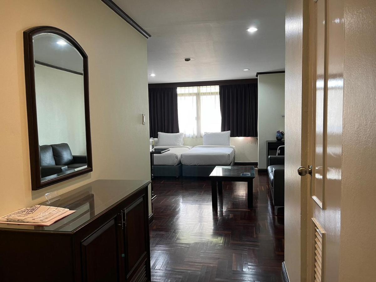 Yellow Ribbon Hills Boutique Suites Bangkok Exteriér fotografie