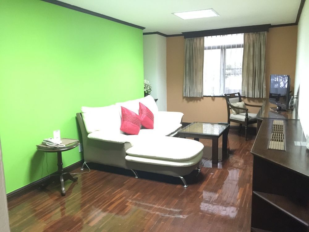 Yellow Ribbon Hills Boutique Suites Bangkok Exteriér fotografie